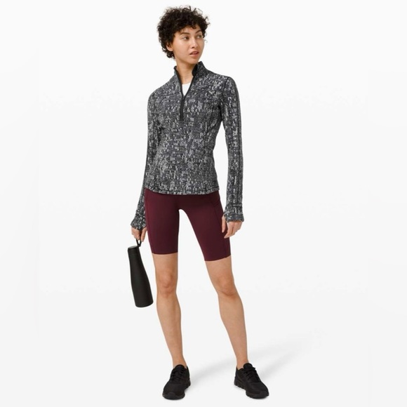 Lululemon Run Briskly 1/2 Zip size 8 - Picture 3 of 10